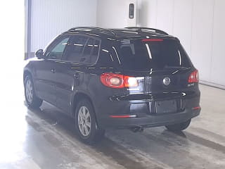 2008 VOLKSWAGEN Tiguan