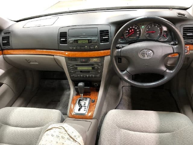 2002 TOYOTA Mark II