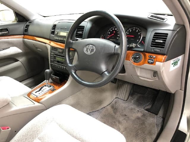 2002 TOYOTA Mark II