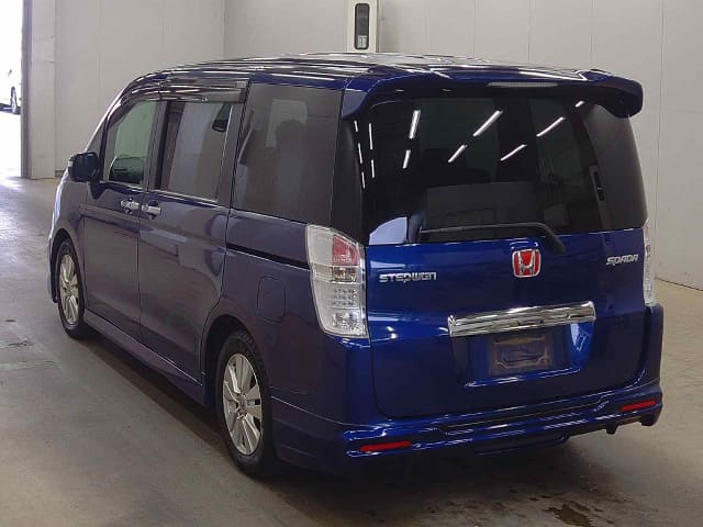 2011 HONDA Step WGN