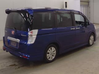 2011 HONDA Step WGN