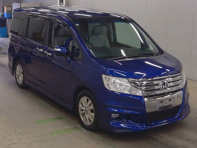 2011 HONDA Step WGN