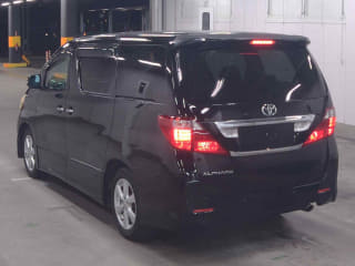 2011 TOYOTA Alphard