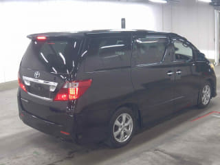 2011 TOYOTA Alphard