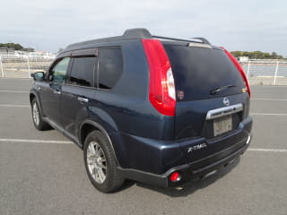 2010 NISSAN X-Trail