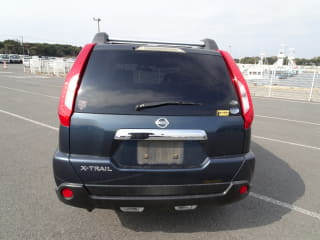 2010 NISSAN X-Trail