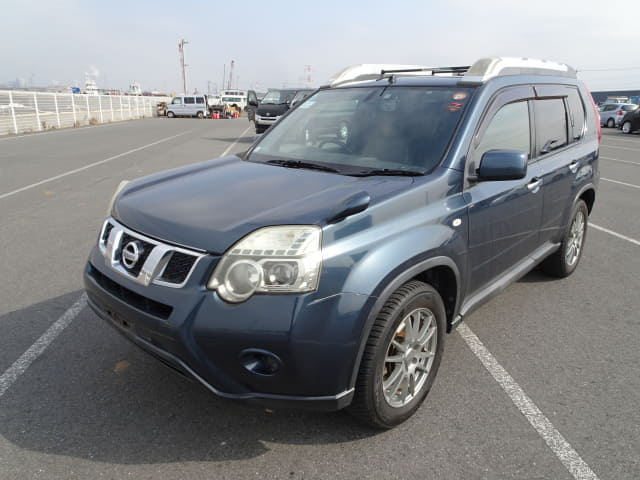 2010 NISSAN X-Trail