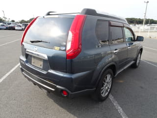 2010 NISSAN X-Trail