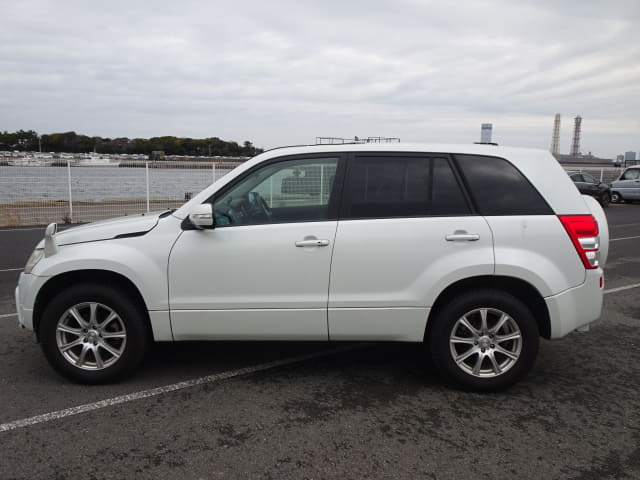 2010 SUZUKI Escudo