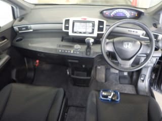 2010 HONDA Freed Spike