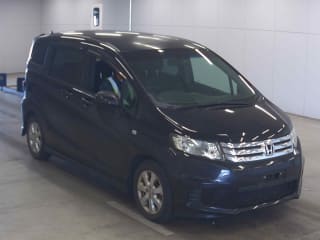 2010 HONDA Freed Spike