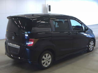 2010 HONDA Freed Spike