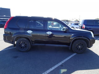 2010 NISSAN X-Trail
