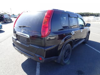 2010 NISSAN X-Trail
