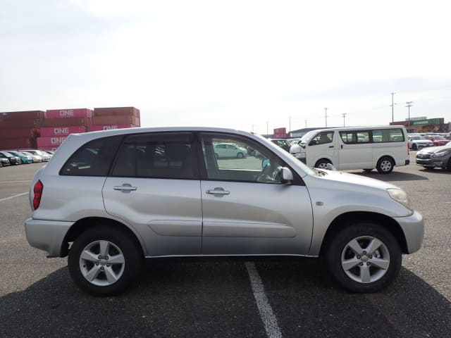 2005 TOYOTA RAV4