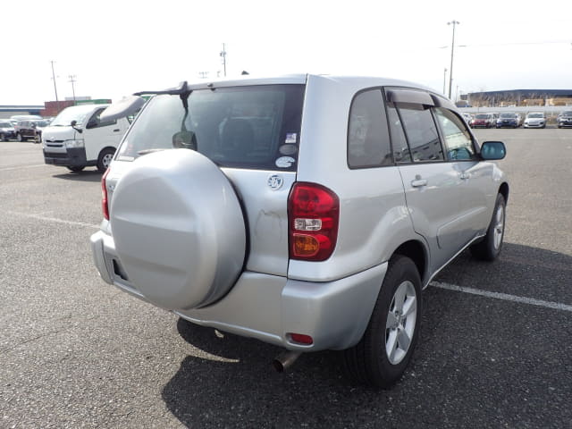 2005 TOYOTA RAV4