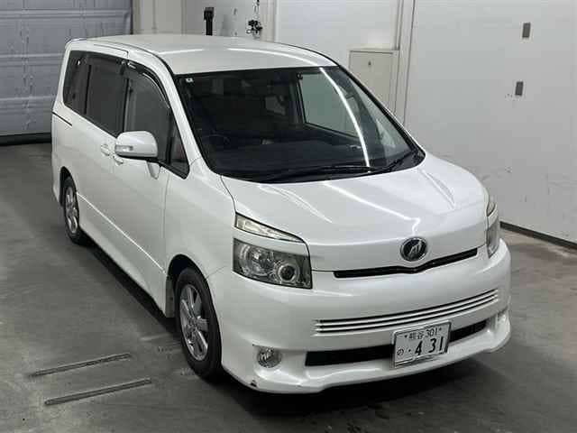 TOYOTA Voxy thumbnail 7