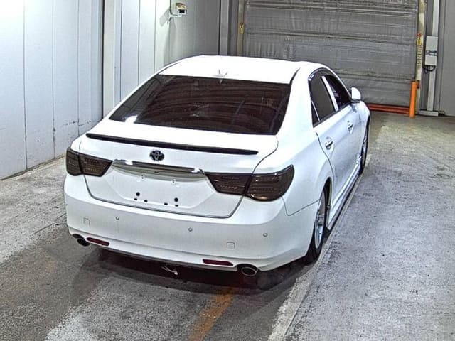 TOYOTA Mark X thumbnail 2