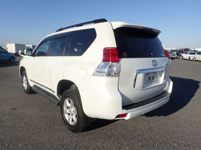 2010 TOYOTA Land Cruiser Prado