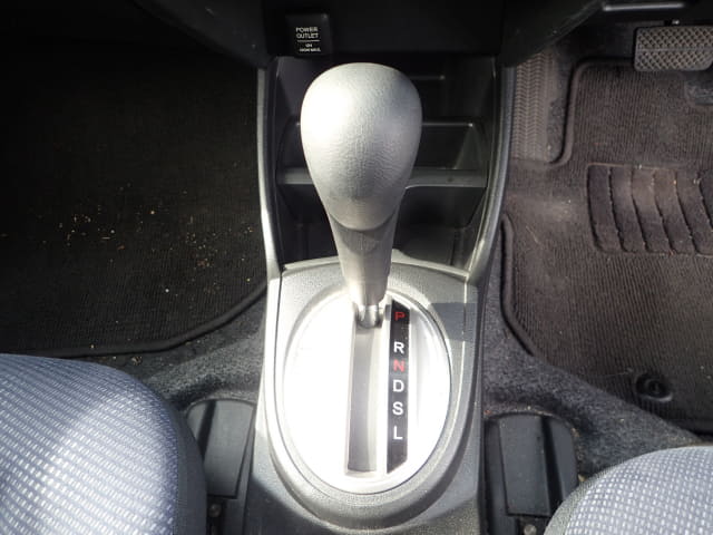 2011 HONDA Fit