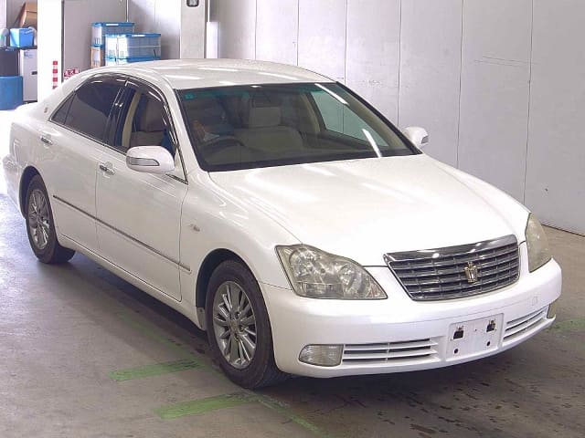 TOYOTA Crown thumbnail 4