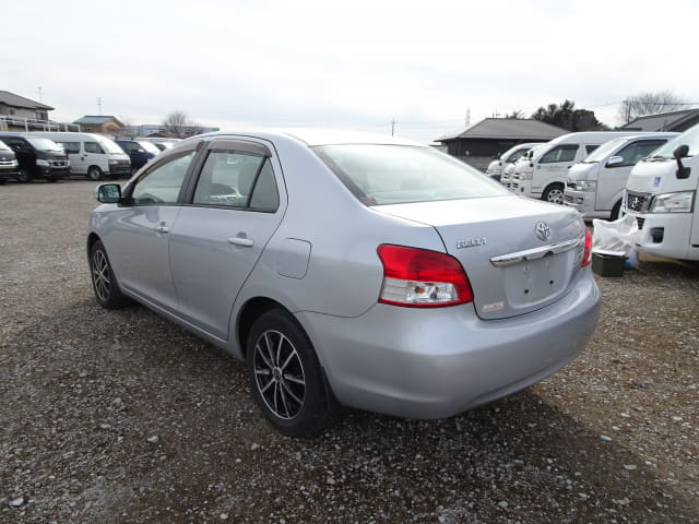 2009 TOYOTA Belta