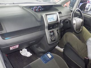 2008 TOYOTA Voxy