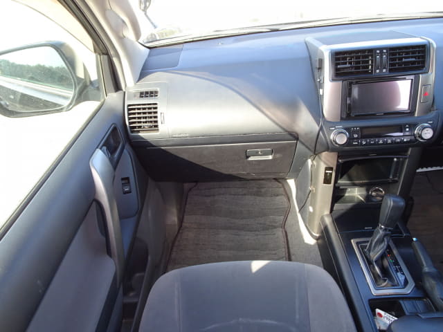 2011 TOYOTA Land Cruiser Prado