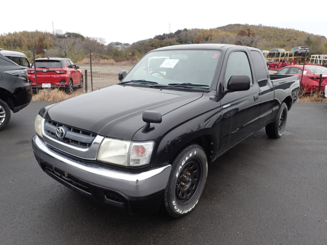 TOYOTA Hilux Sports Pickup