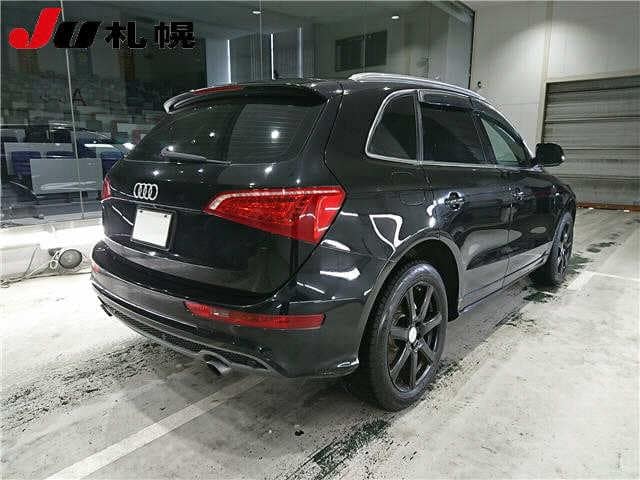 2010 AUDI Q5