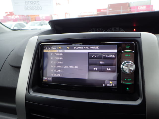 TOYOTA Voxy thumbnail 38