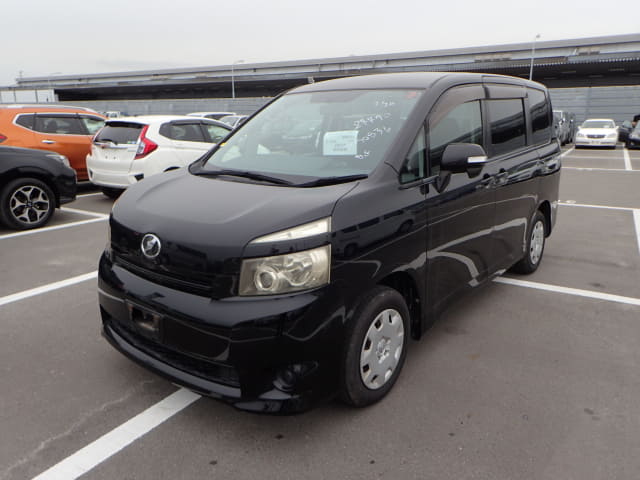 TOYOTA Voxy thumbnail 53
