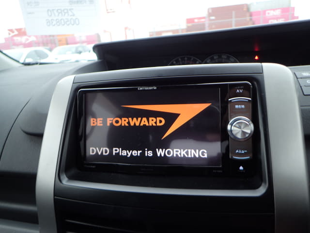 TOYOTA Voxy thumbnail 40