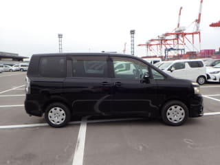 2007 TOYOTA Voxy