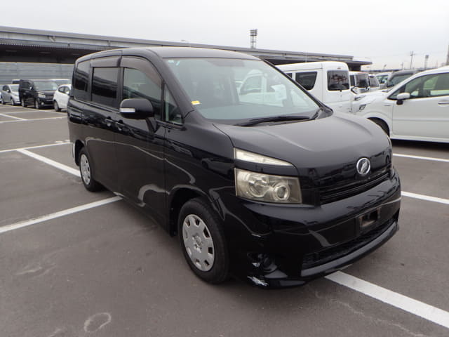 TOYOTA Voxy thumbnail 59