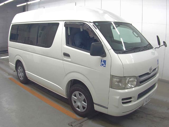 2008 TOYOTA Regiusace Van