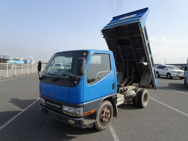 MITSUBISHI Canter;