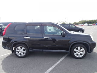 2010 NISSAN X-Trail