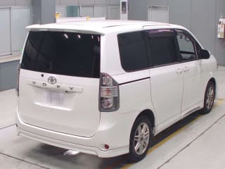 2007 TOYOTA Voxy