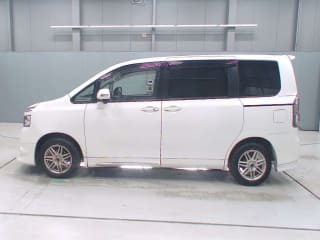 2007 TOYOTA Voxy