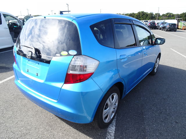 2010 HONDA Fit