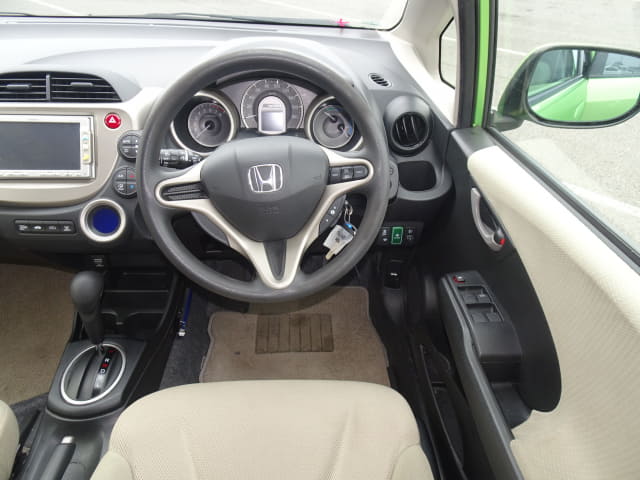 2011 HONDA Fit Hybrid