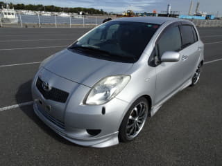 2005 TOYOTA Vitz