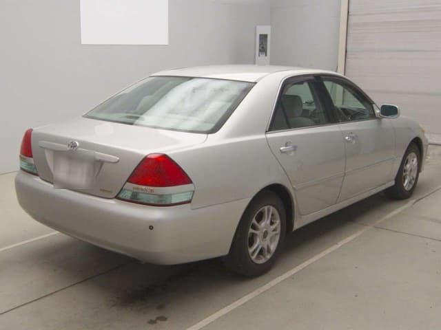 2004 TOYOTA Mark II