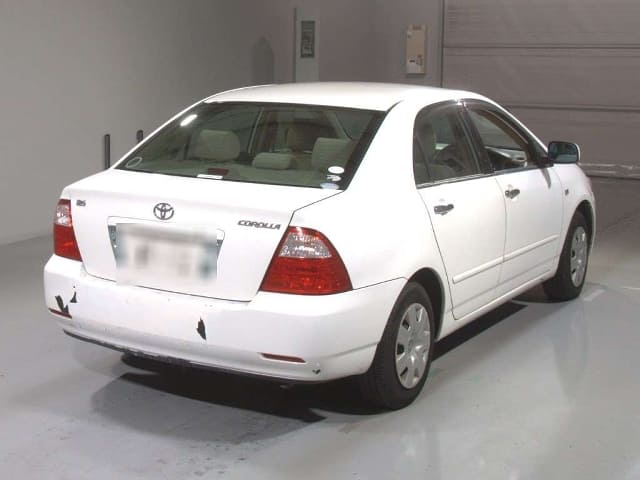 TOYOTA Corolla Sedan thumbnail 2