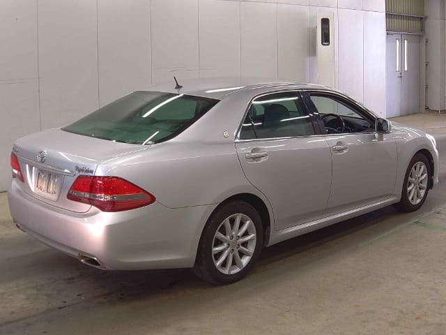 2010 TOYOTA Crown