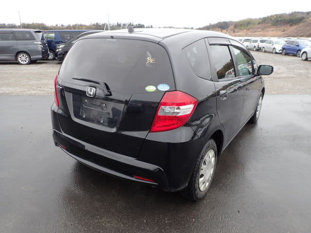 2011 HONDA Fit