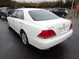 2004 TOYOTA Crown