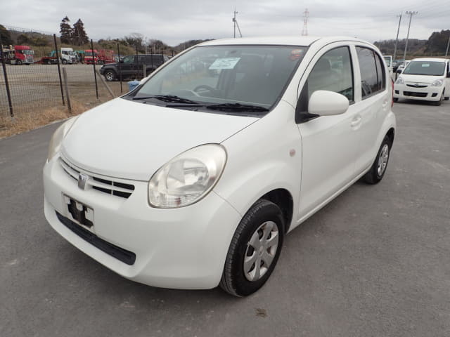 TOYOTA Passo
