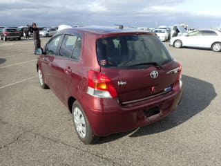 2009 TOYOTA Vitz